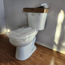 Brand New - Seasons Raleigh 2 Piece Toilet