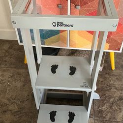 Little Partners Learning Tower