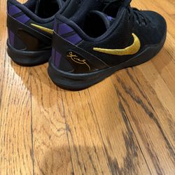 2.5y Kobe Nikes