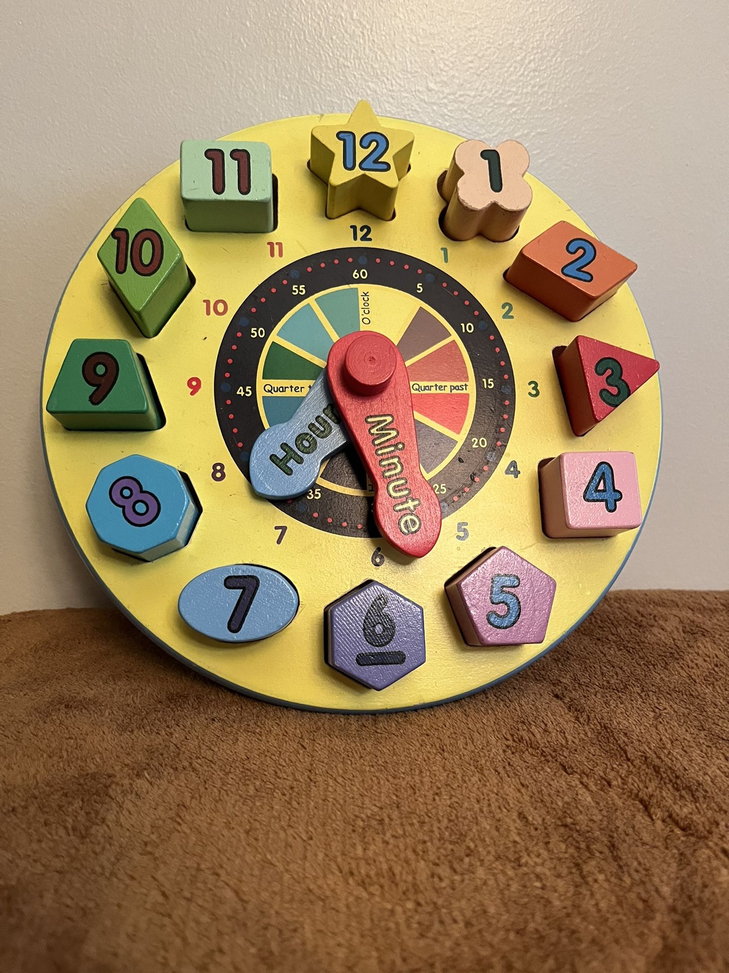 Melissa & Doug Shape Sorting Clock for Sale in Burtonsville, MD OfferUp