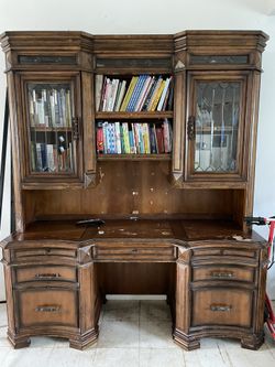 Desk With Hutch 