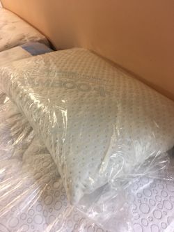 Memory foam pillow