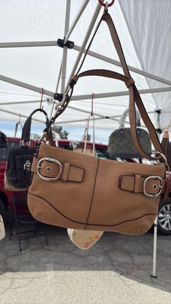 Coach authentic
