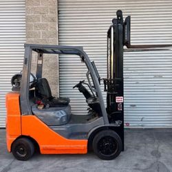Toyota Forklift Fork Lift Truckers Mast Single Stage 4,500 LBS Capacity