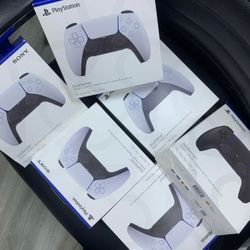 🎮 PS5 DualSense Controller (Model CFI-ZCT2W)