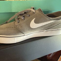 Nike SB Shoe 8.5