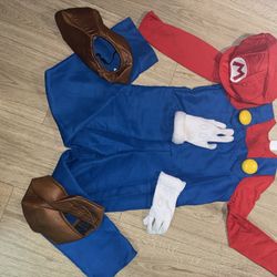 Costume