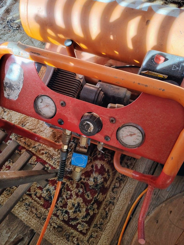 Rigid Dual Tank Air Compressor