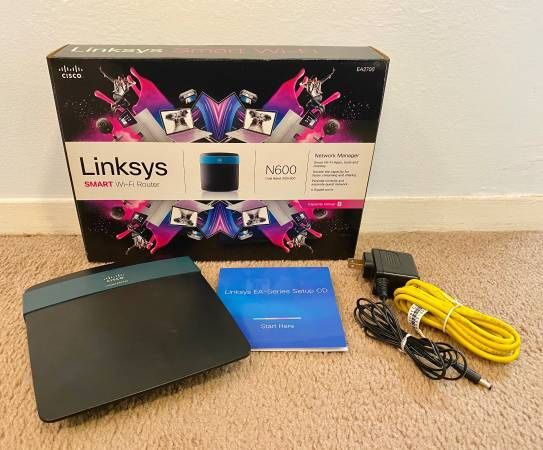 Working In Box Linksys Smart WI-FI Router Model: EA2700 Dual Band 2.4 b/g/n GHz With 4 Lan Ports And CD Included