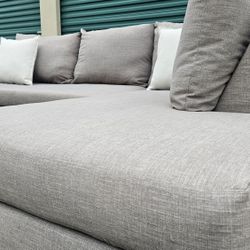 FREE DELIVERY!!! Comfy "Coastal Living Vibes" 2pc Sectional Couch (Gray)