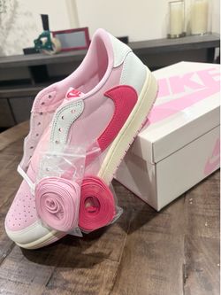Size 10M Jordan 1 Retro Low OG SP Travis Scott Sail Tropical Pink