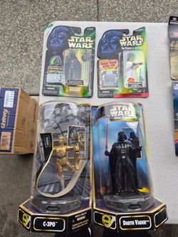 Star wars figurines still in bxs new