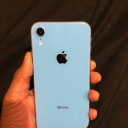 iPhone XR 64Gb Unlocked Excellent Condition like new 