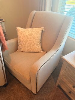 Accent Chairs