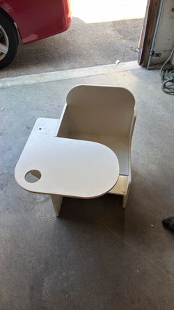 white toddler desk