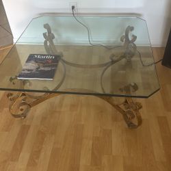 Glass Coffee Table 42“ X 42“