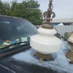 1 Antique Lamp 