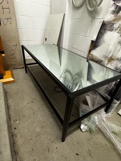 Mirrored Coffee Table – Black Metal Frame