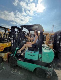 CAT FGC25N Forklift Available! 5000 lbs