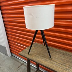 Lamp/table lamp/