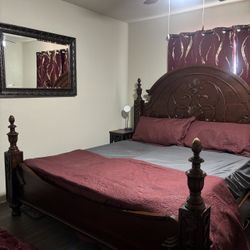 King Mahogany Bed 