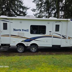 2014 24RBS North Trail Travel Trailer  With Slide Out Great Deal!