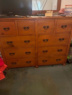 Queen size bedroom set