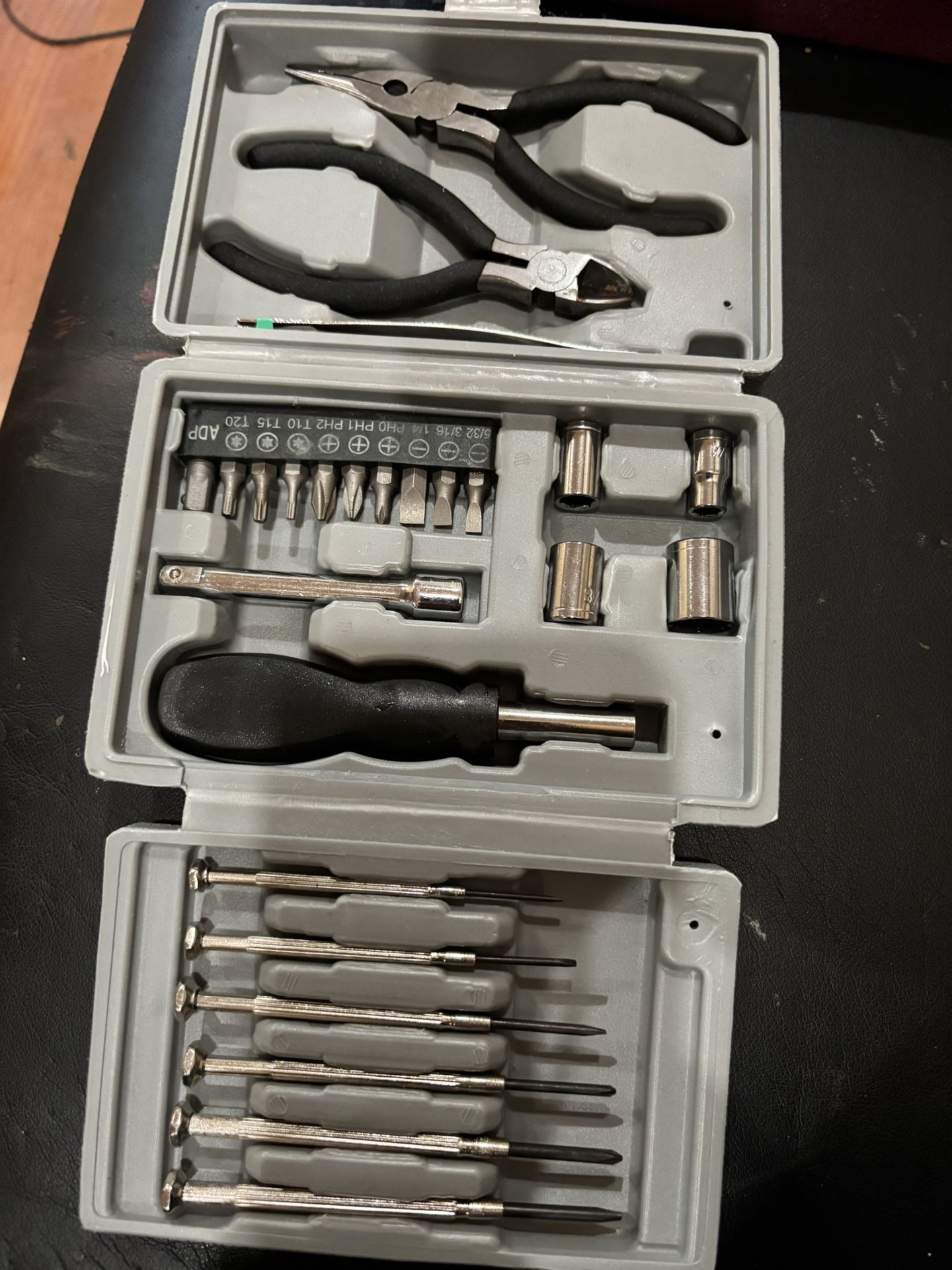 Tool Set Never Used