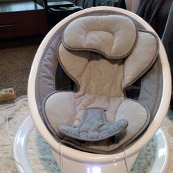 Munchkin Baby Bouncer