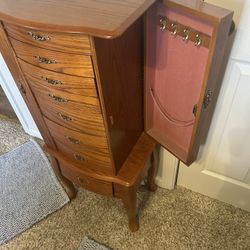 Full-size Jewelry Box