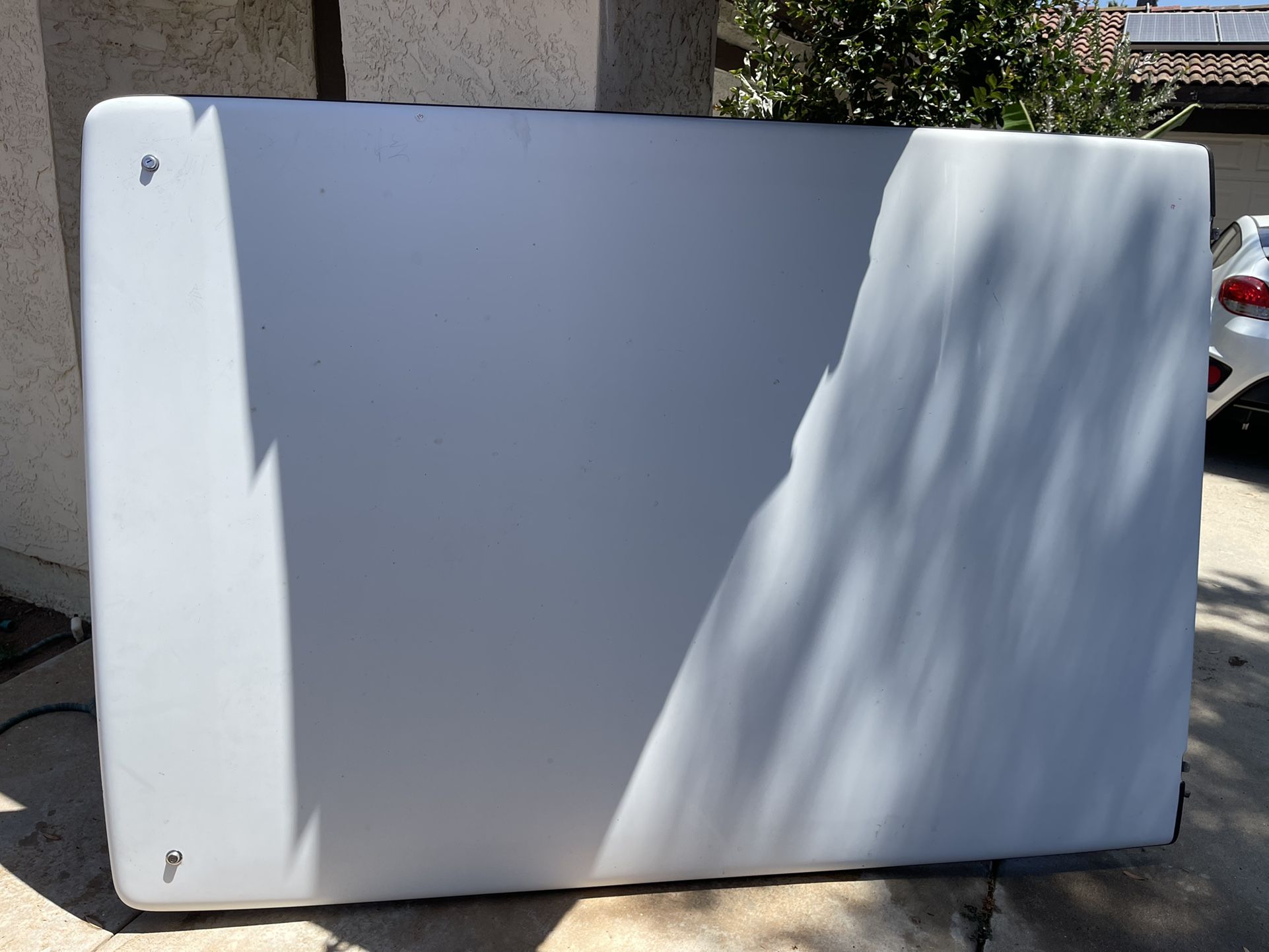 SnugTop Snug Top Tonneau Custom Cover Long Bed White