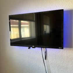 32in Roku TV remote With Wall Mount 