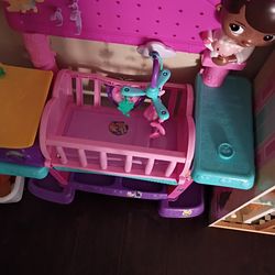 Doc McStuffins cart