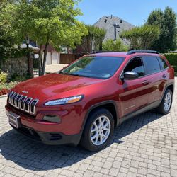 2017 Jeep Cherokee Rebuilt Title  Fir Hail  Damage Only 