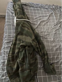 Independent brand full zip hoodie