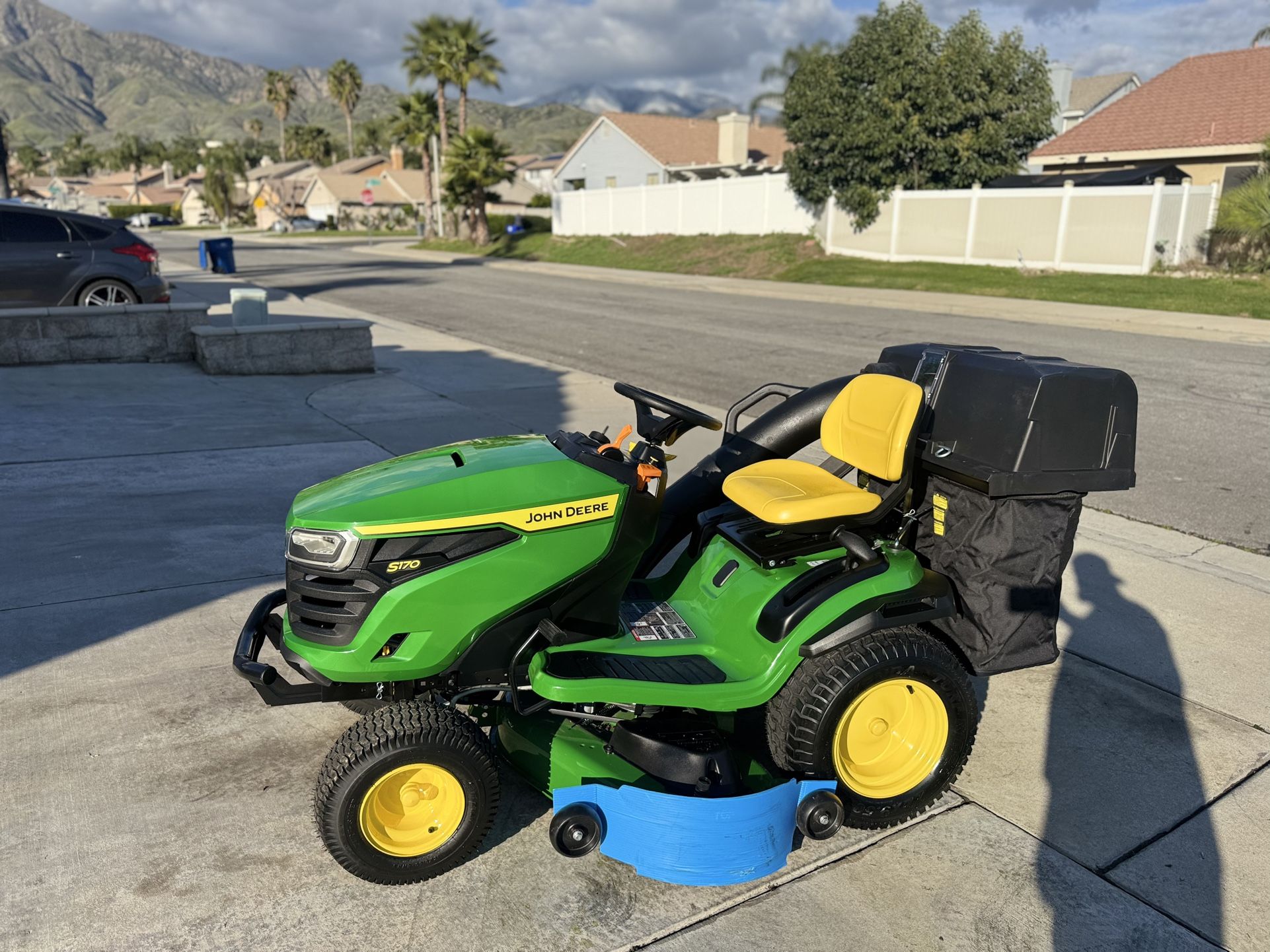 John Deere Gas Riding Mower S170 W Bagger
