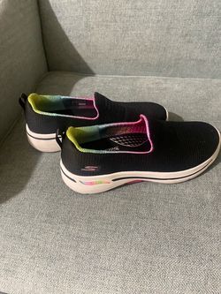 Sketchers shoes