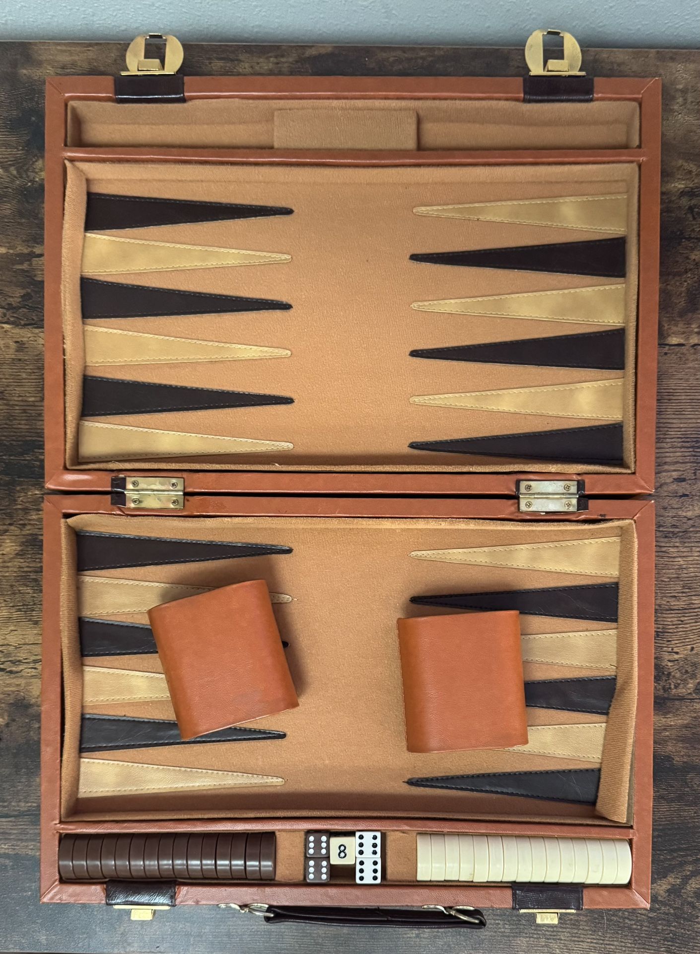 Vintage Backgammon Game in Carry Case COMPLETE just $10