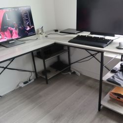 Office desk 
