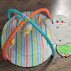 Play Mat for Baby/ Kids With Four Toy Clean Used In Great Condition.