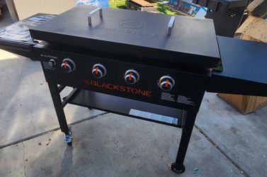 Blackstone Original Outdoor Griddle, 4-Burner 36 Inch Flat Top Grill with Hard Cover, Black