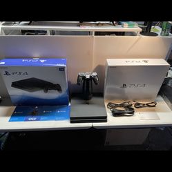 Playstation 4 Slim 1TB