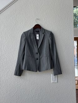 **NEW W/ TAG** Ann Taylor Two Button Closure Blazer in Seasonless Stretch Size 0