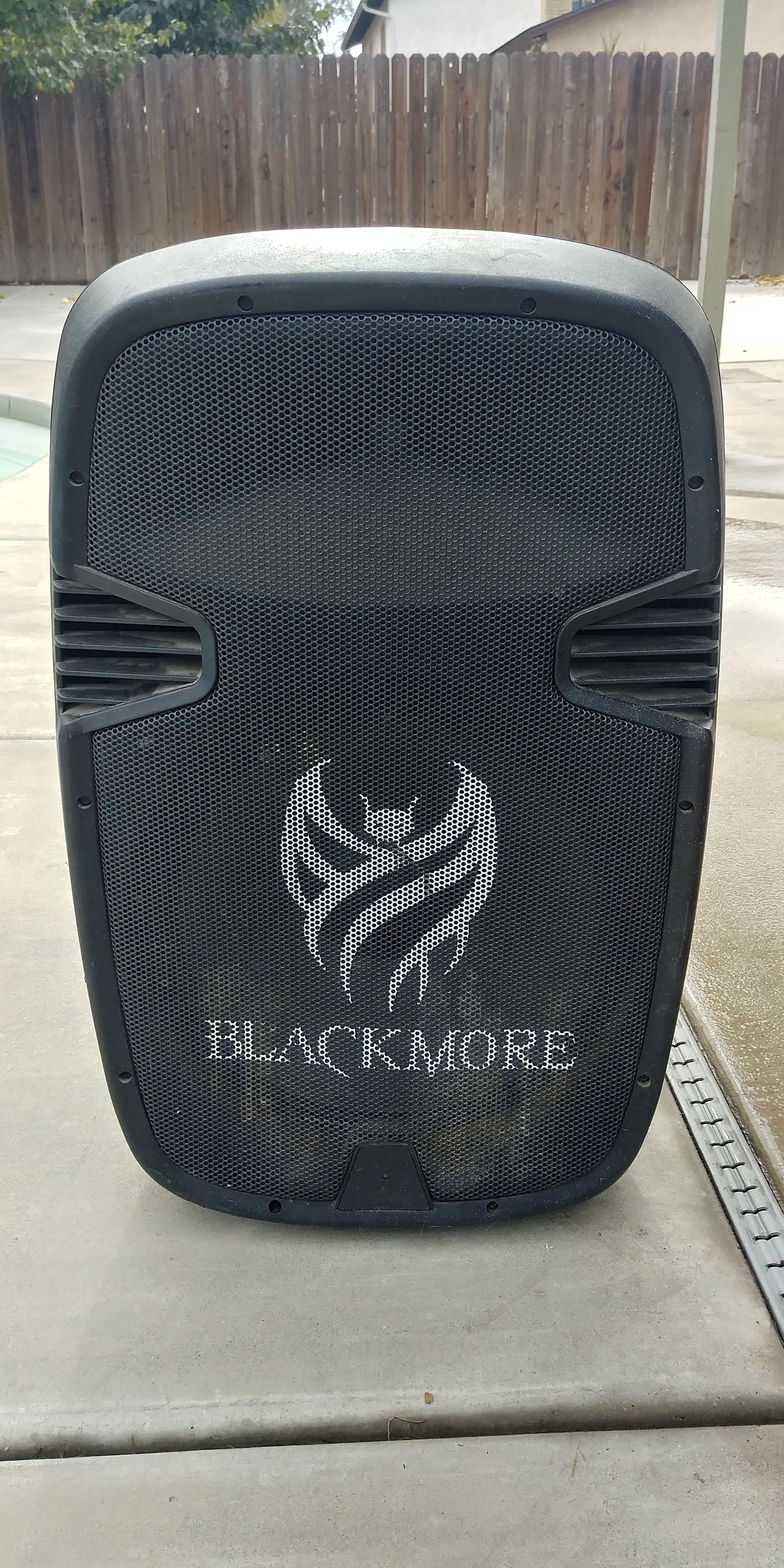 Blackmore 2200 Watt Professional Amplified Speaker 2-Way 15" Subwoofer
