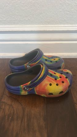 Unisex crocs size 13c