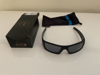 Gascan Matte Black/Grey Oakley Sunglasses (Brand New in box)