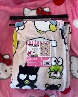 hello kitty & friends throw