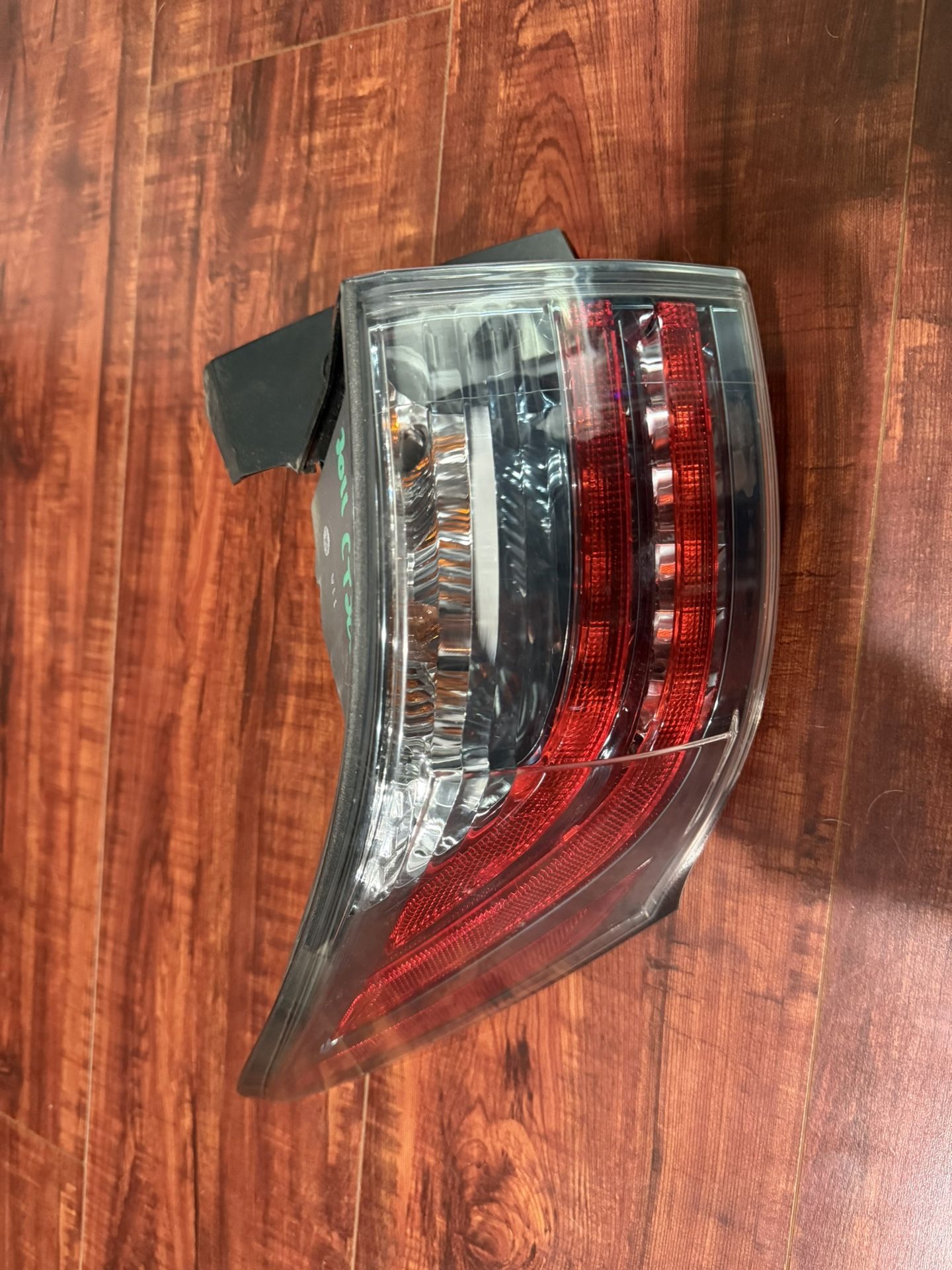 Left Tail Light Lexus CT 200H 2011-17 OEMp Q