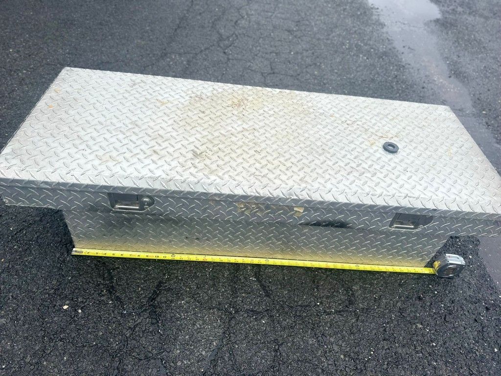 Aluminum Truck Bed Tool Box