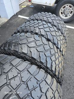4 used tires Lt285 70r17 
3 tires firestone
1 tire Bfgoodrich km3
$250.00 all 4